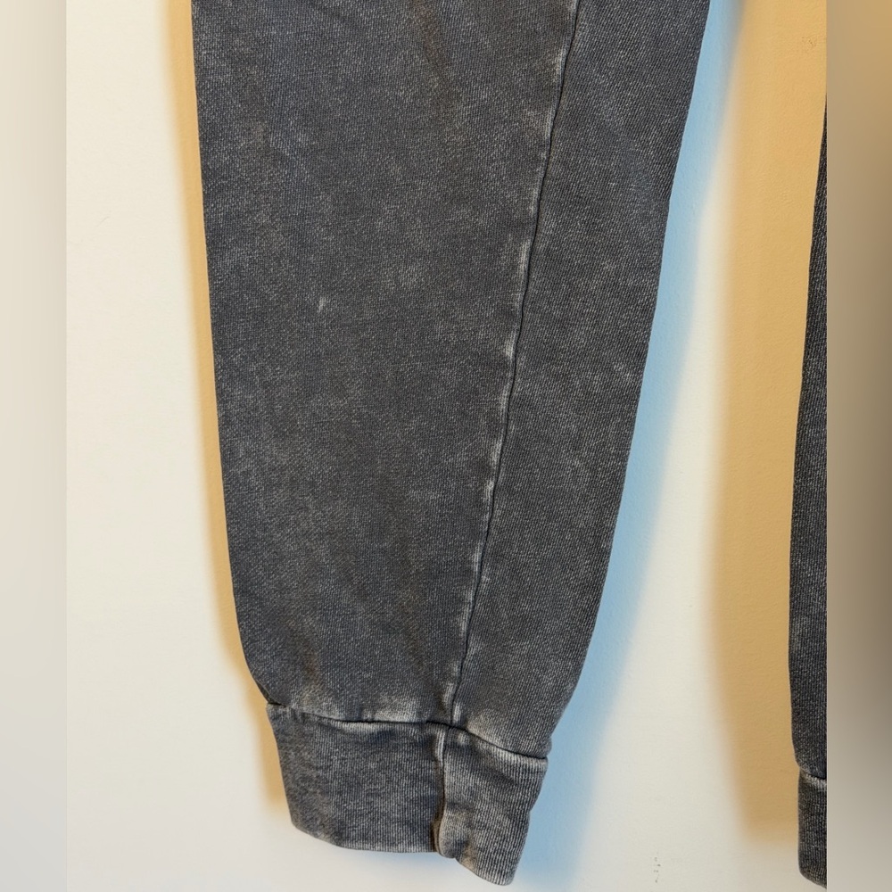 Caution to the Wind Joggers Women’s Size Small Gray Drawstring Sweatpants - Picture 4 of 10